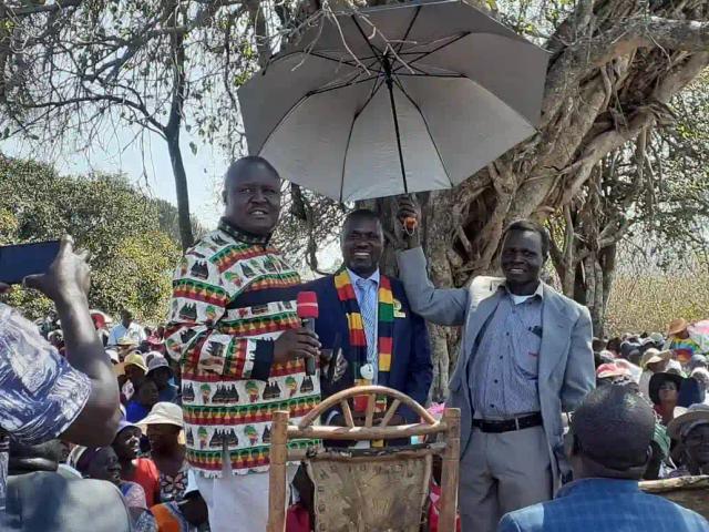 Chief Charumbira Vows To Fight And "Finish" Off Ezra Chadzamira