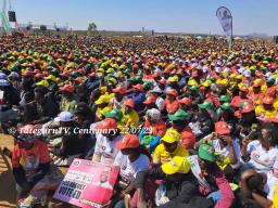 Soldiers Distribute ZANU PF Regalia At Rally | Report