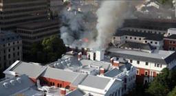 South Africa: Fire Erupts Again, Entire Roof Engulfed